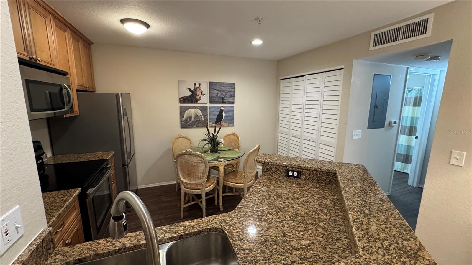 CENTRAL PARK SEC 2 PH 1 - Residential Lease