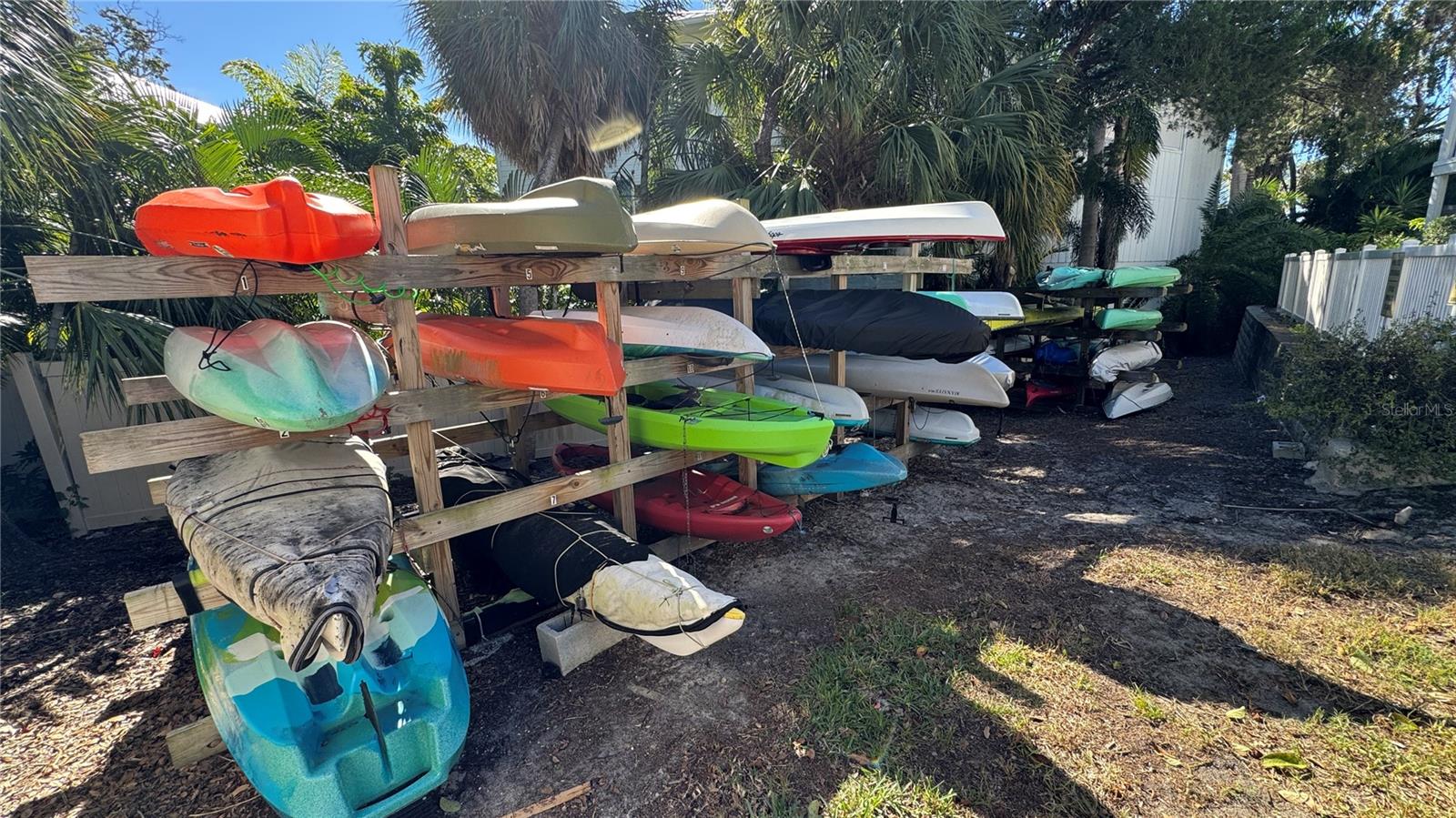 CENTRAL PARK SEC 2 PH 1 - Residential Lease