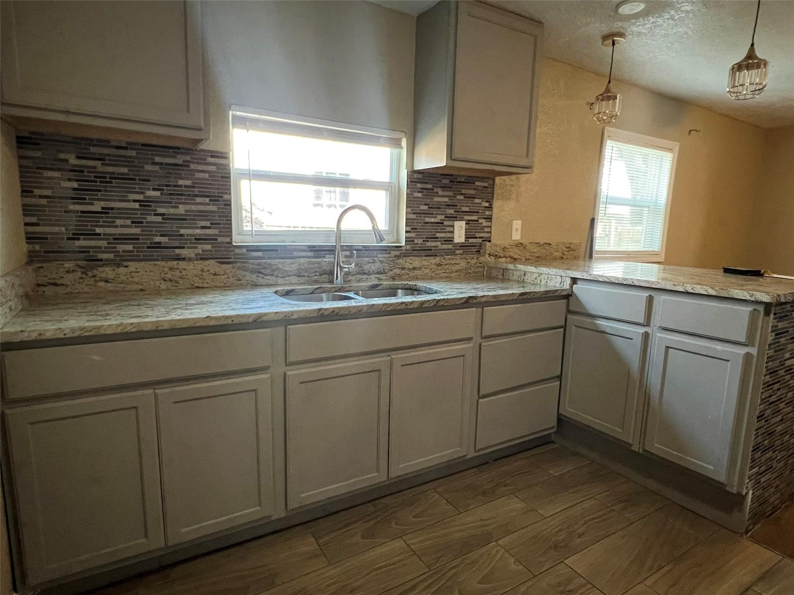 CLEAR LAKE VIEWS - Residential