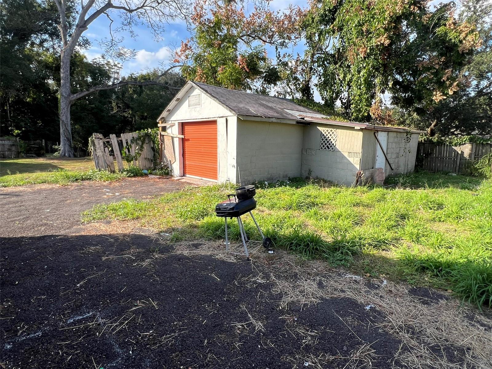 CLEAR LAKE VIEWS - Residential