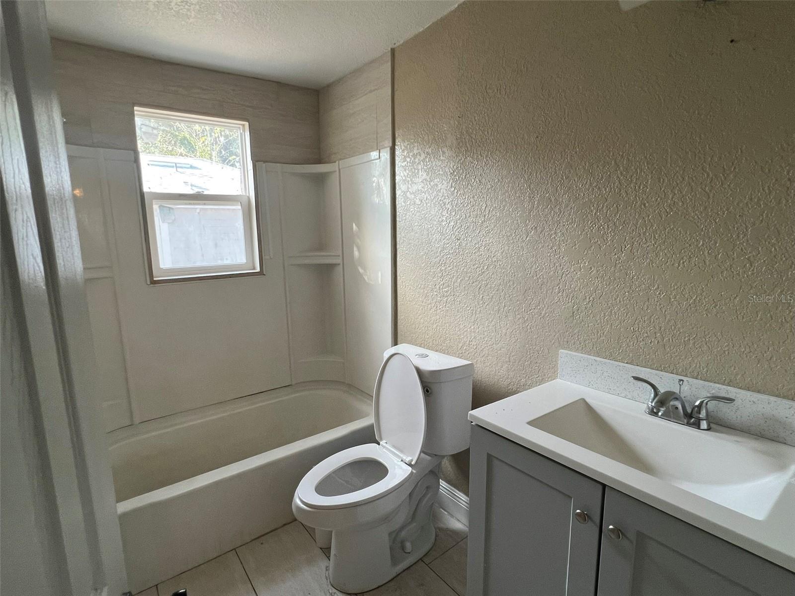 CLEAR LAKE VIEWS - Residential