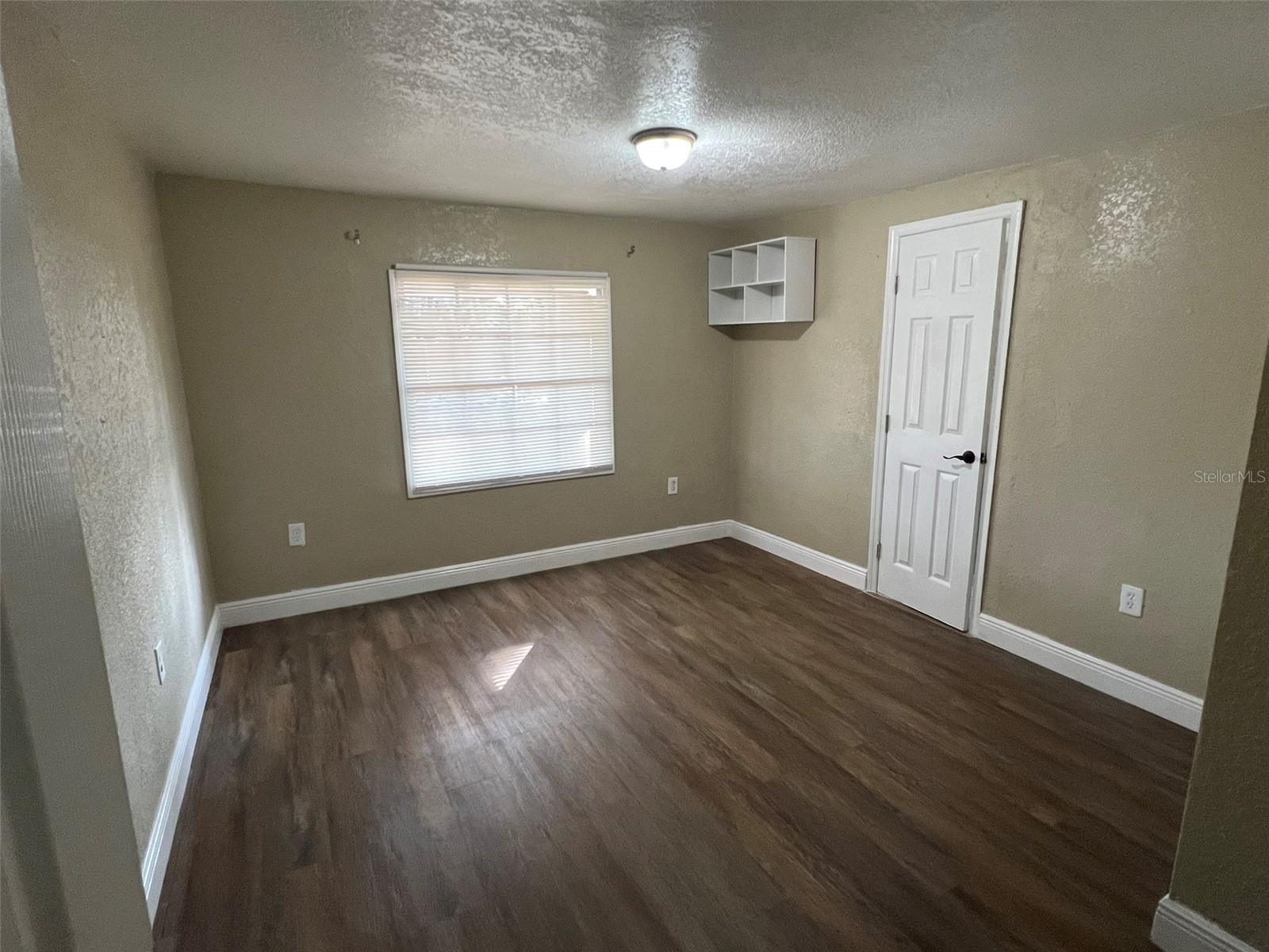 CLEAR LAKE VIEWS - Residential