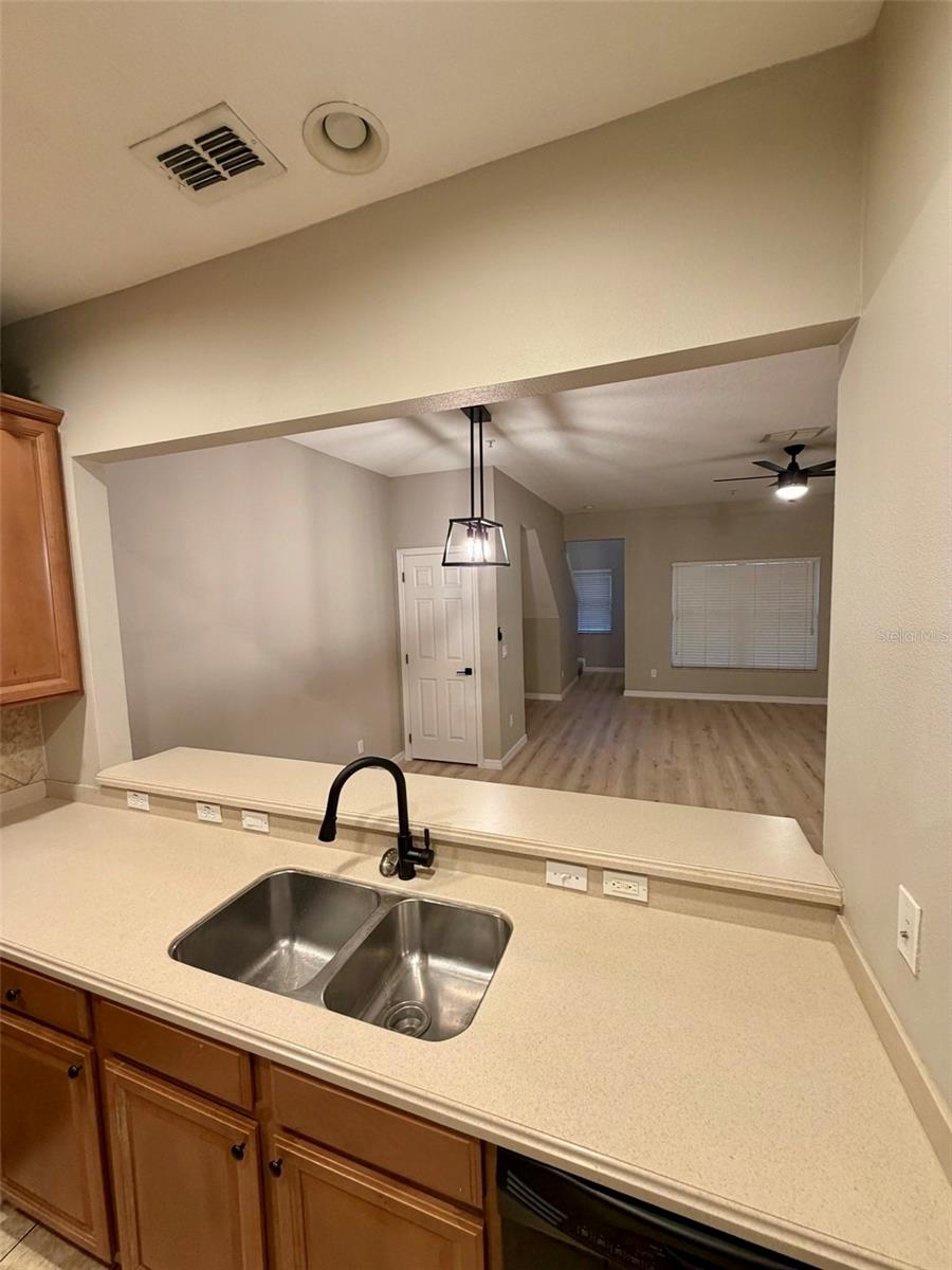 WEKIVA PARK TWNHMS - Residential Lease