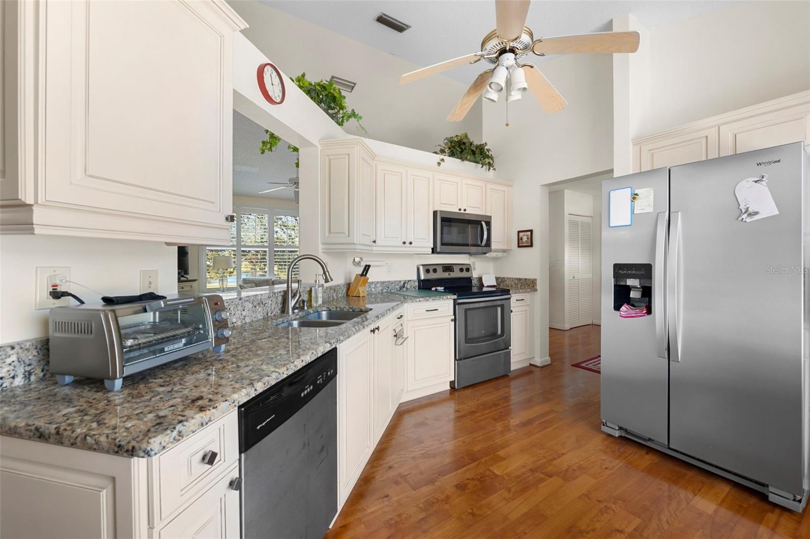 THE VILLAS AT PINEBROOK PH II - Residential