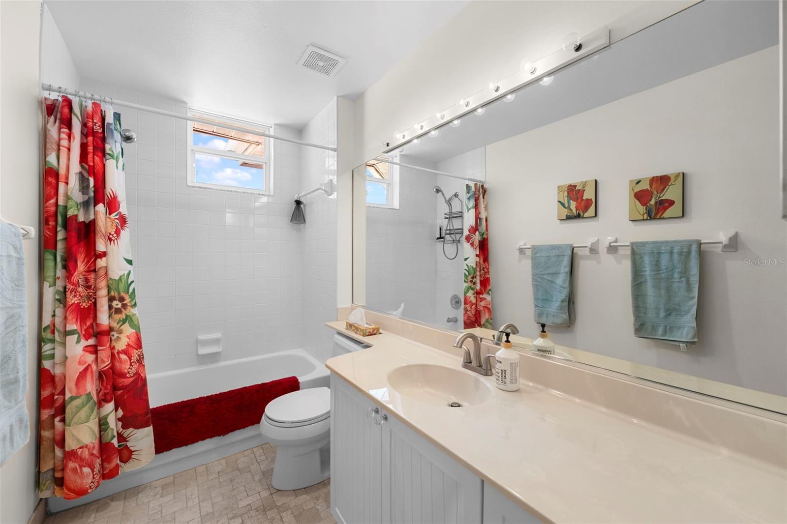 THE VILLAS AT PINEBROOK PH II - Residential