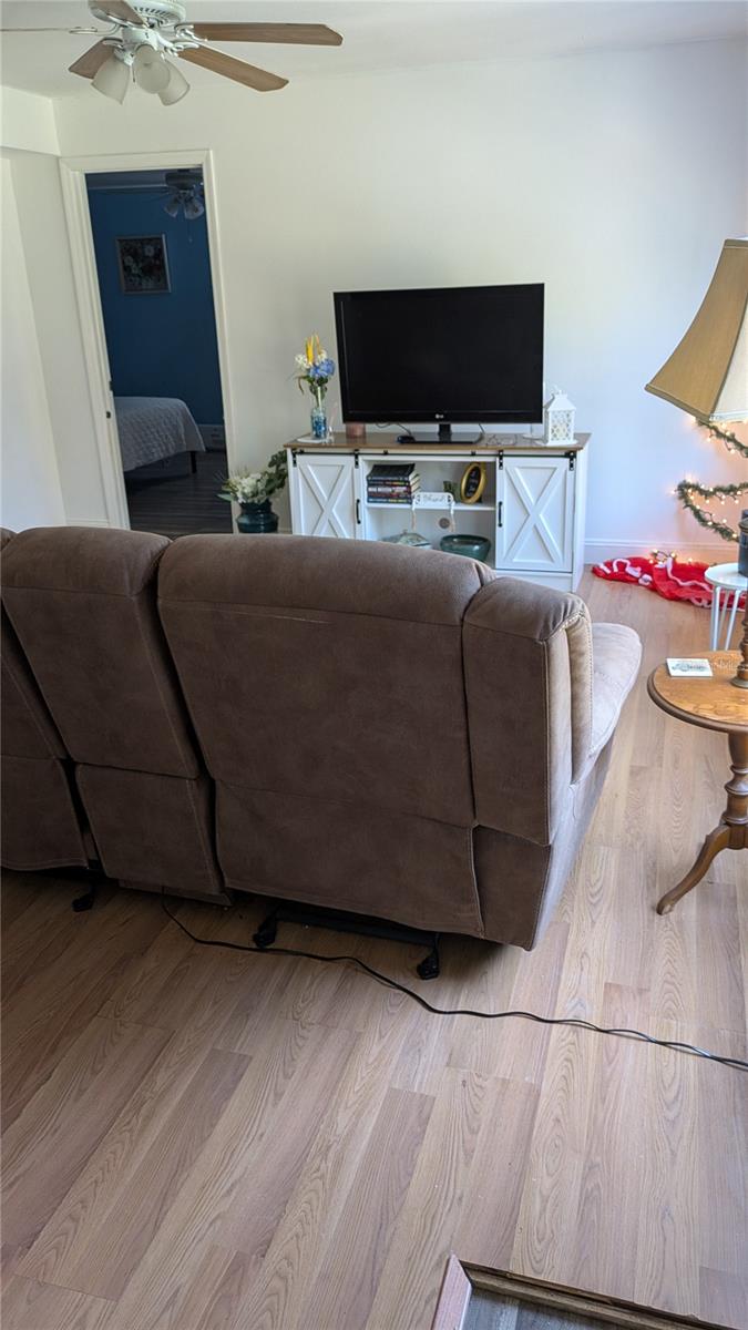 LEESBURG WHISPERING PINES ANNEX - Residential