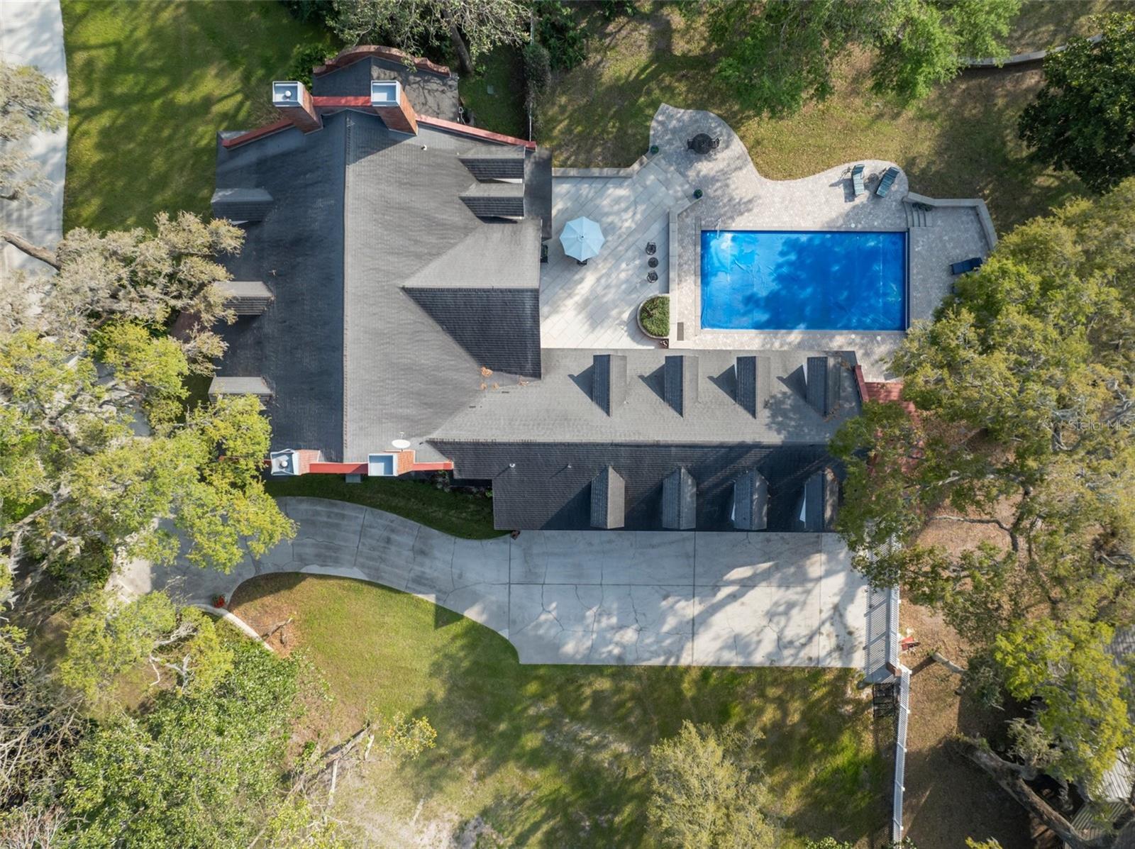 2906 PEMBERTON CREEK DRIVE