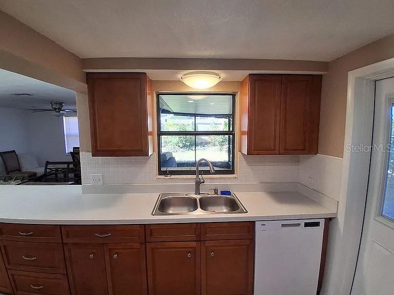 LAKEWOOD VILLAS - Residential