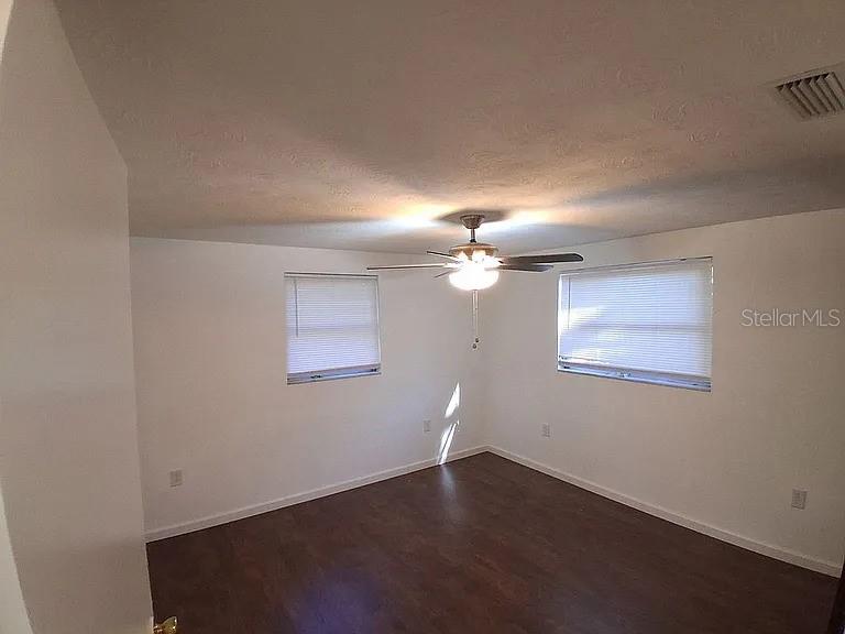 LAKEWOOD VILLAS - Residential