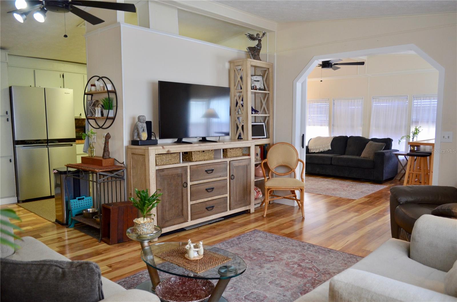 8031 SE HOMESTEAD AVENUE, HOBE SOUND, FL, 33455/$249,900 3 8031 SE HOMESTEAD AVENUE