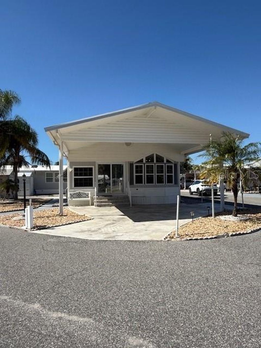 Photo of 362 Citrus Ridge Drive, Davenport, FL 33837 (MLS # O6357795)