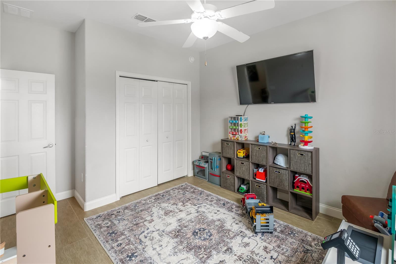 ELOISE OAKS - Residential