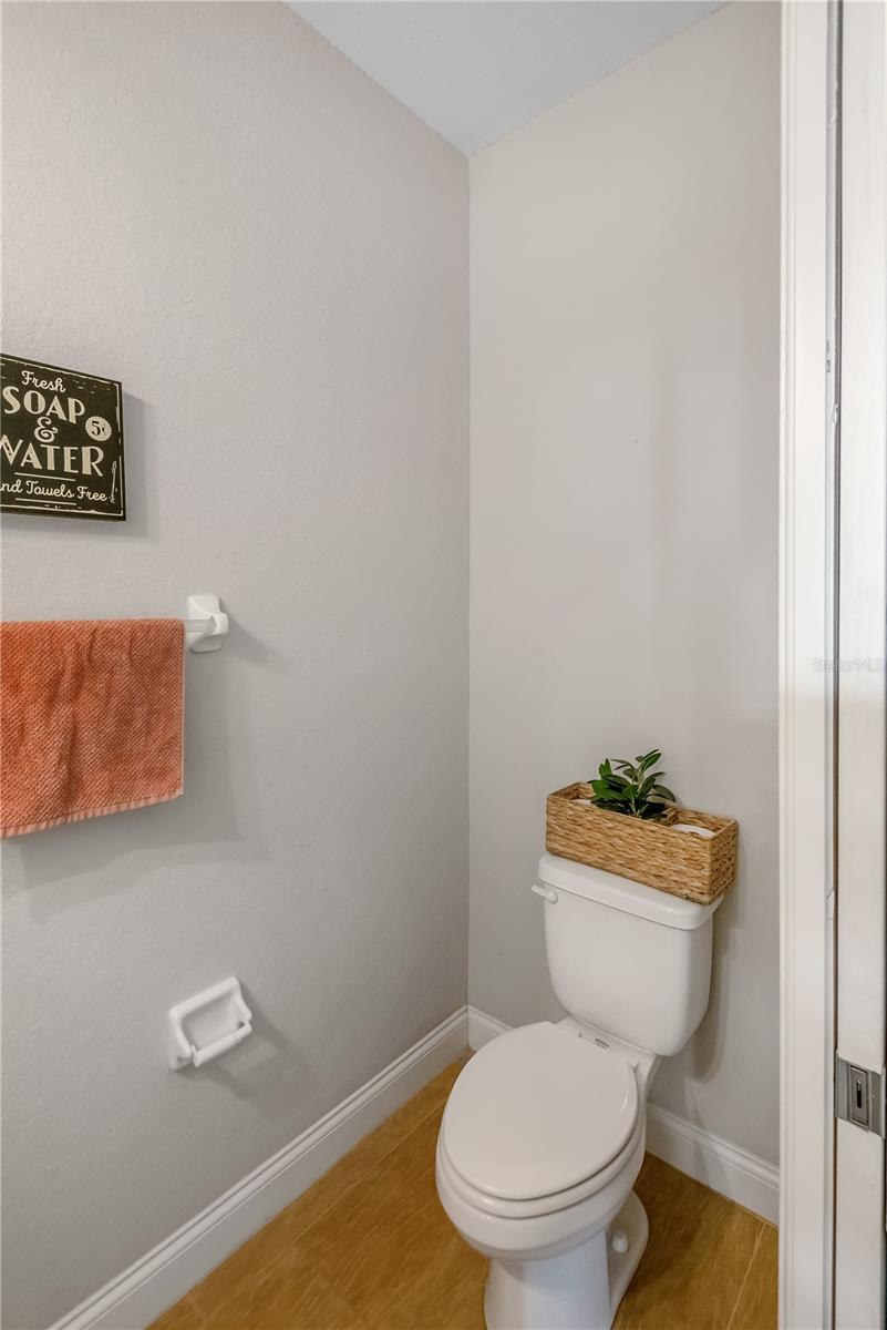 ELOISE OAKS - Residential