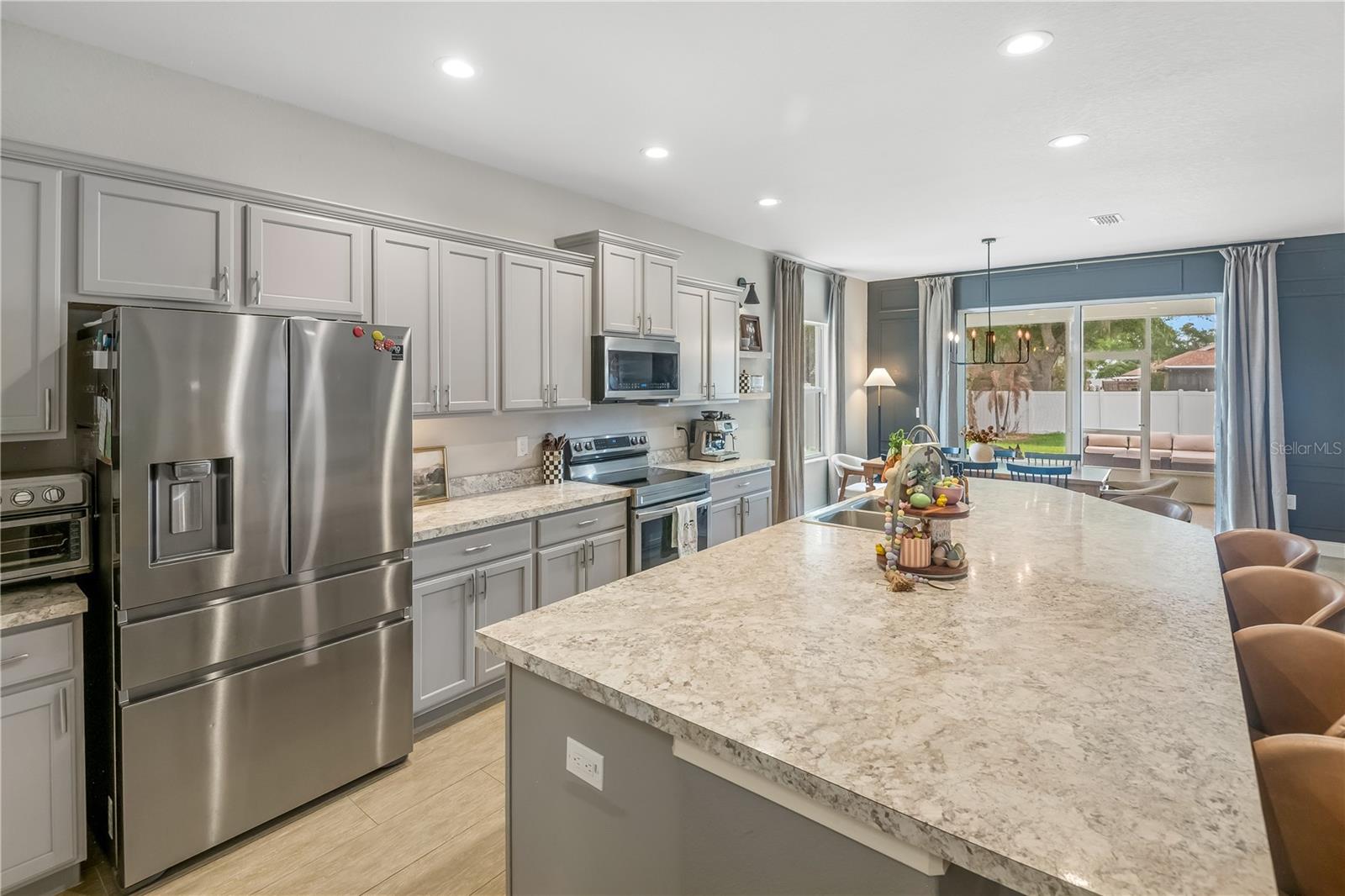 ELOISE OAKS - Residential