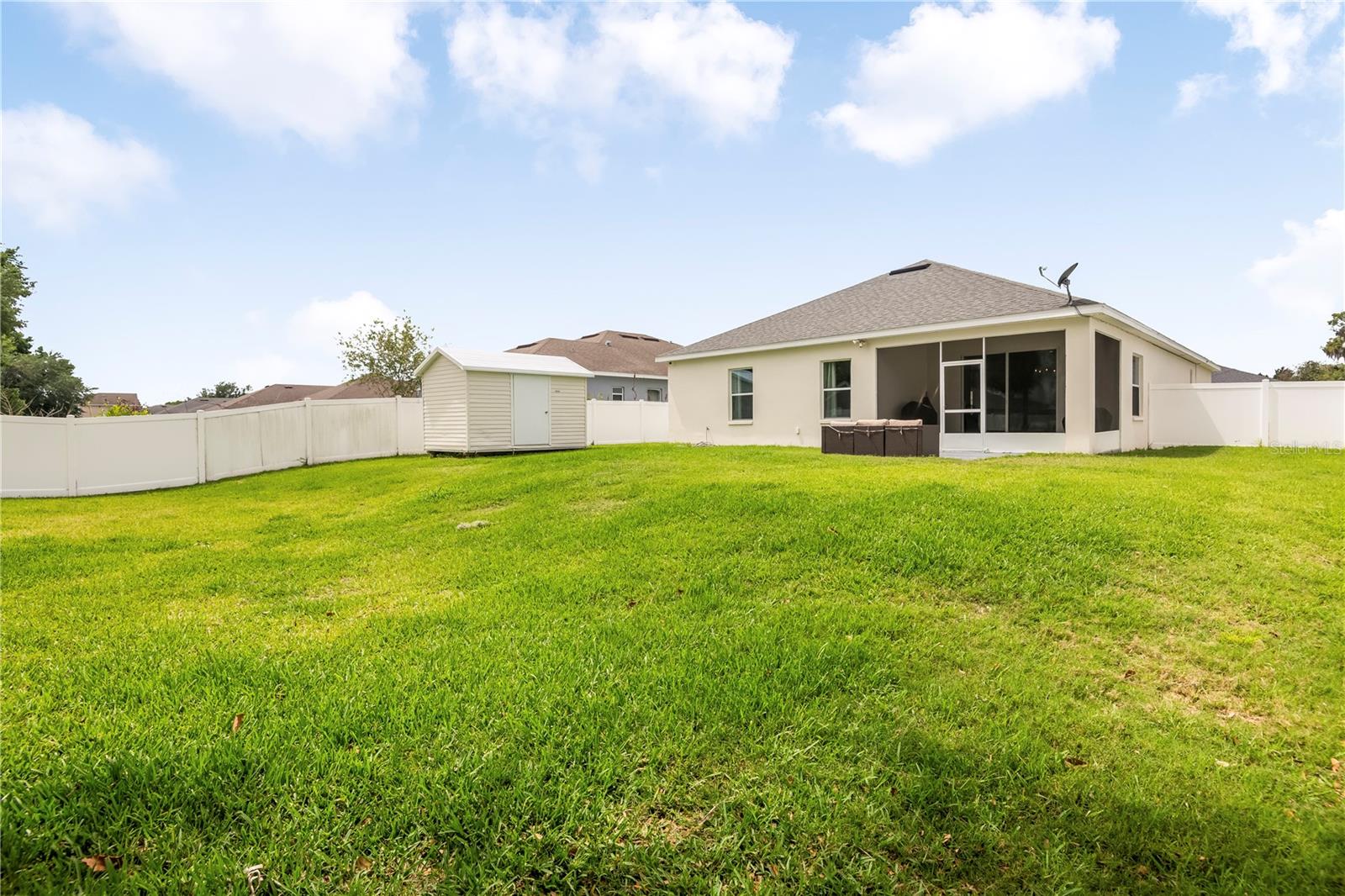 ELOISE OAKS - Residential