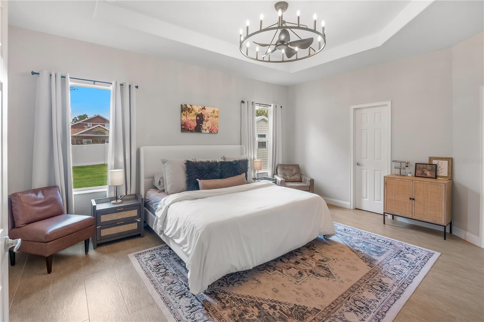 ELOISE OAKS - Residential