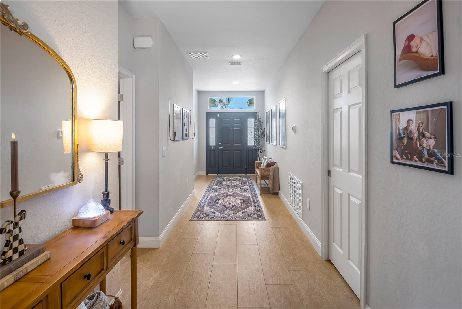 ELOISE OAKS - Residential