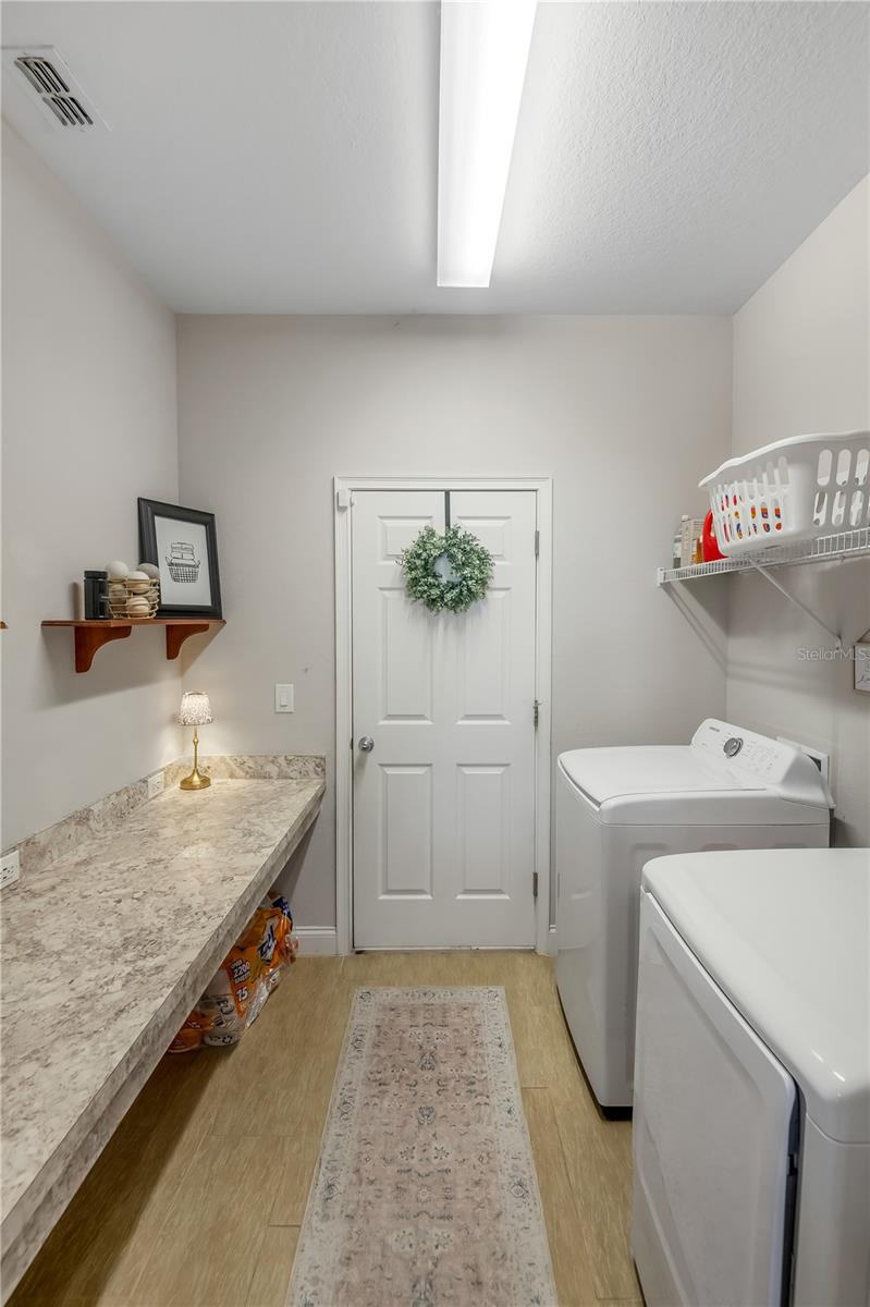 ELOISE OAKS - Residential