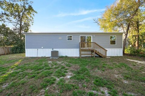 Tiny photo for 43740 Sunset Drive, Paisley, FL 32767 (MLS # G5109007)