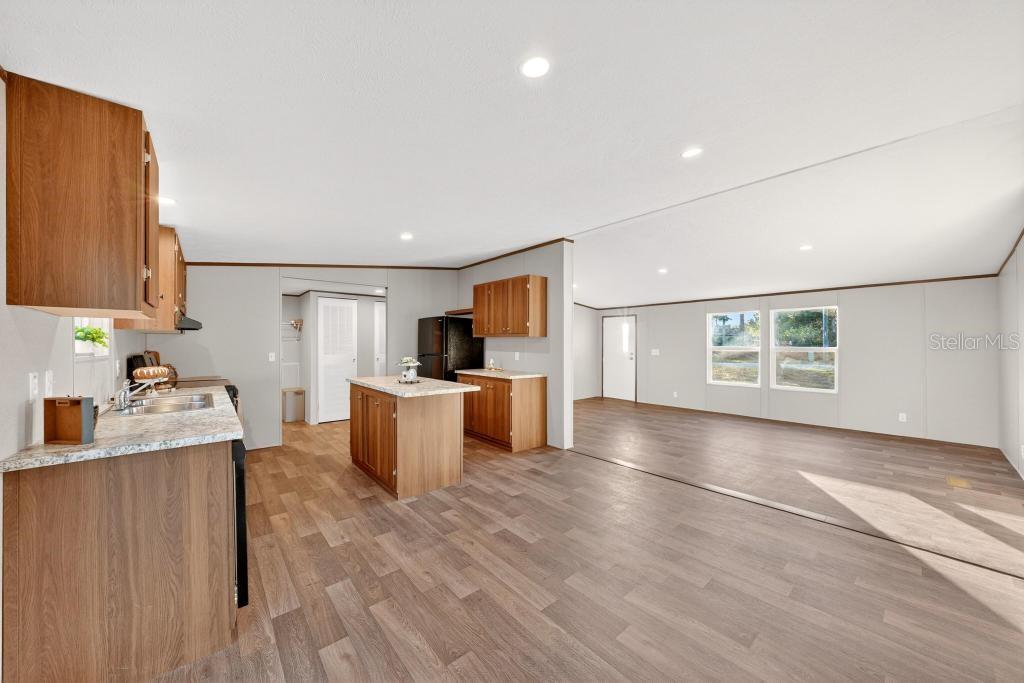 BLUE LAKE RIDGE - Residential