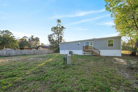 Tiny photo for 43740 Sunset Drive, Paisley, FL 32767 (MLS # G5109007)