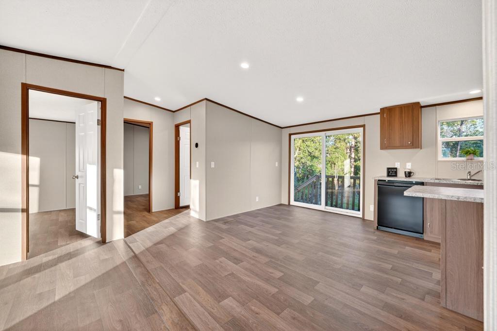 BLUE LAKE RIDGE - Residential