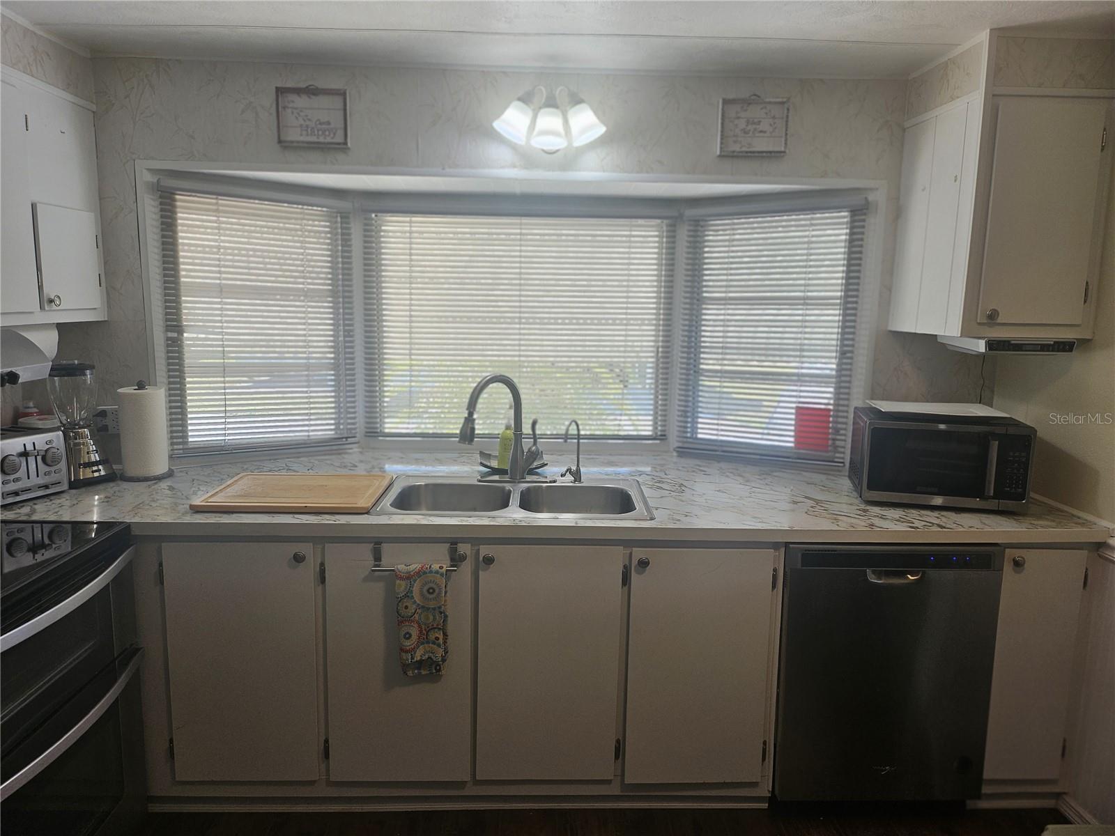 OAKWOOD MANOR - Residential