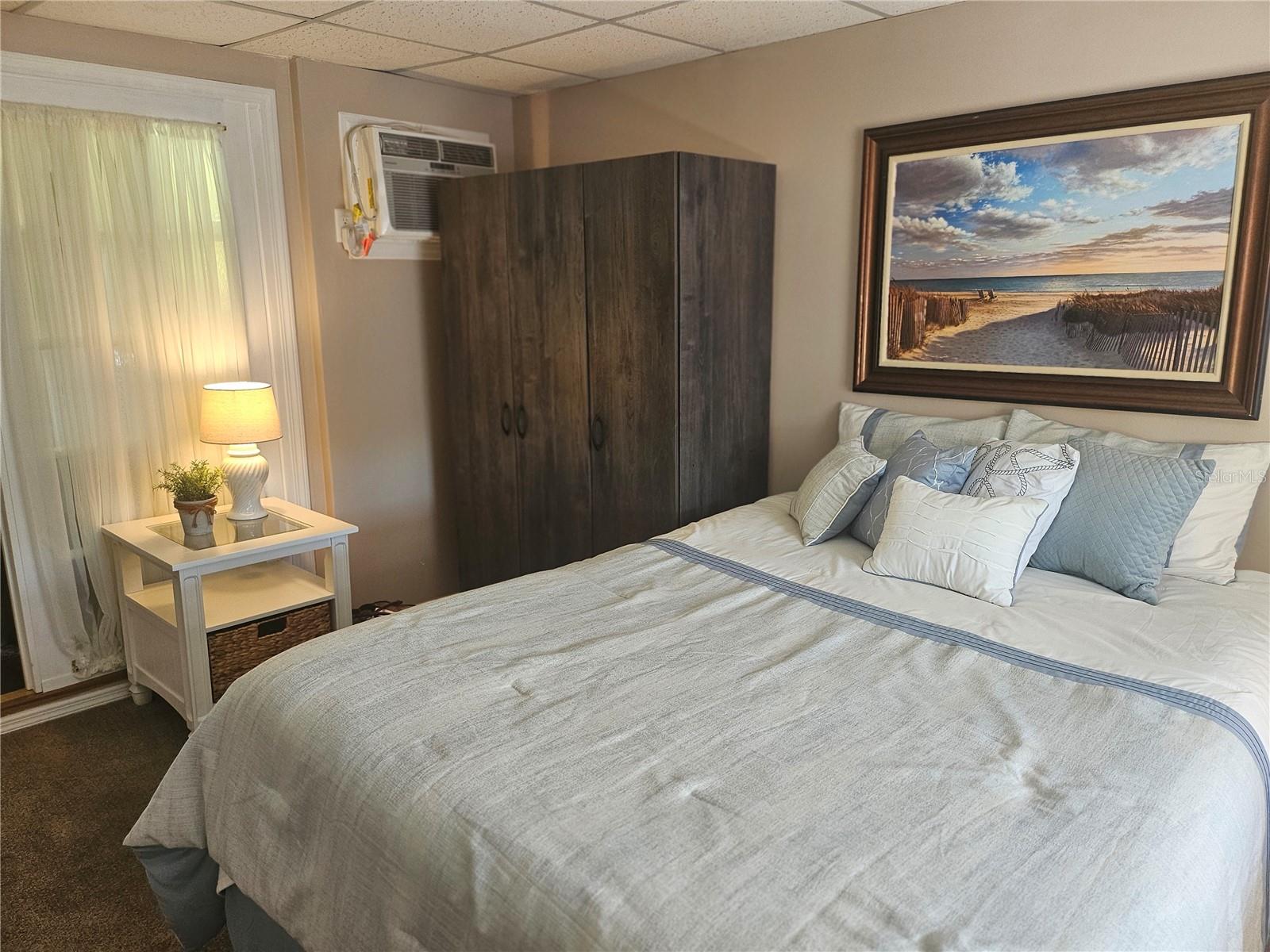 OAKWOOD MANOR - Residential