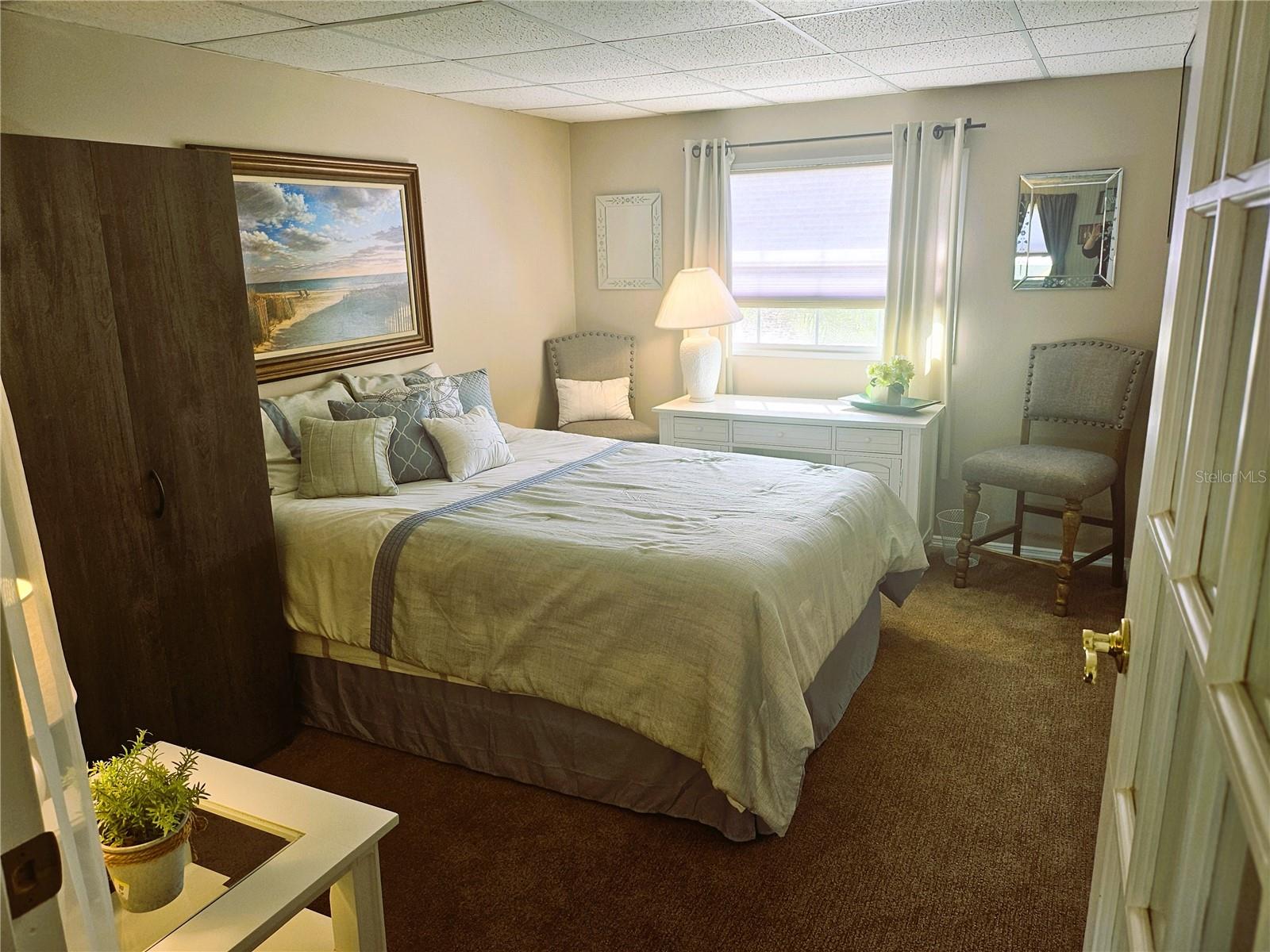 OAKWOOD MANOR - Residential