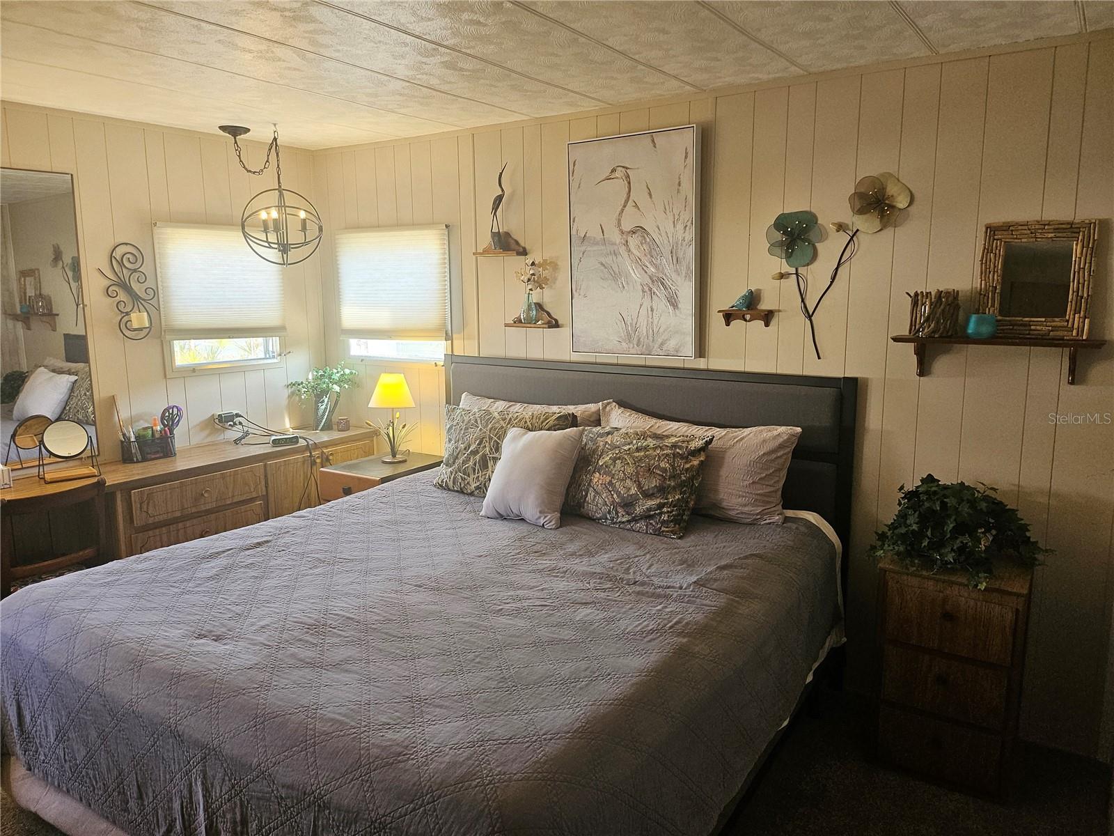 OAKWOOD MANOR - Residential