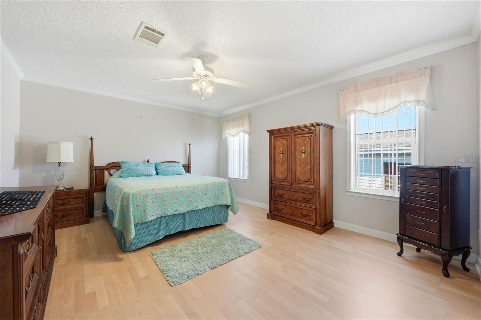 LAKE YALE ESTATES - Residential