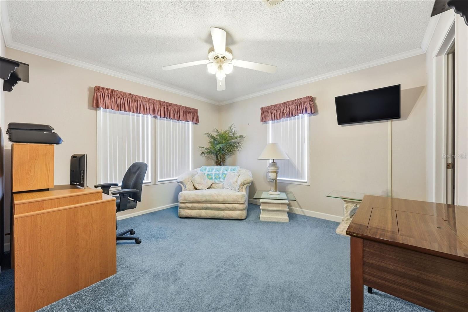 LAKE YALE ESTATES - Residential