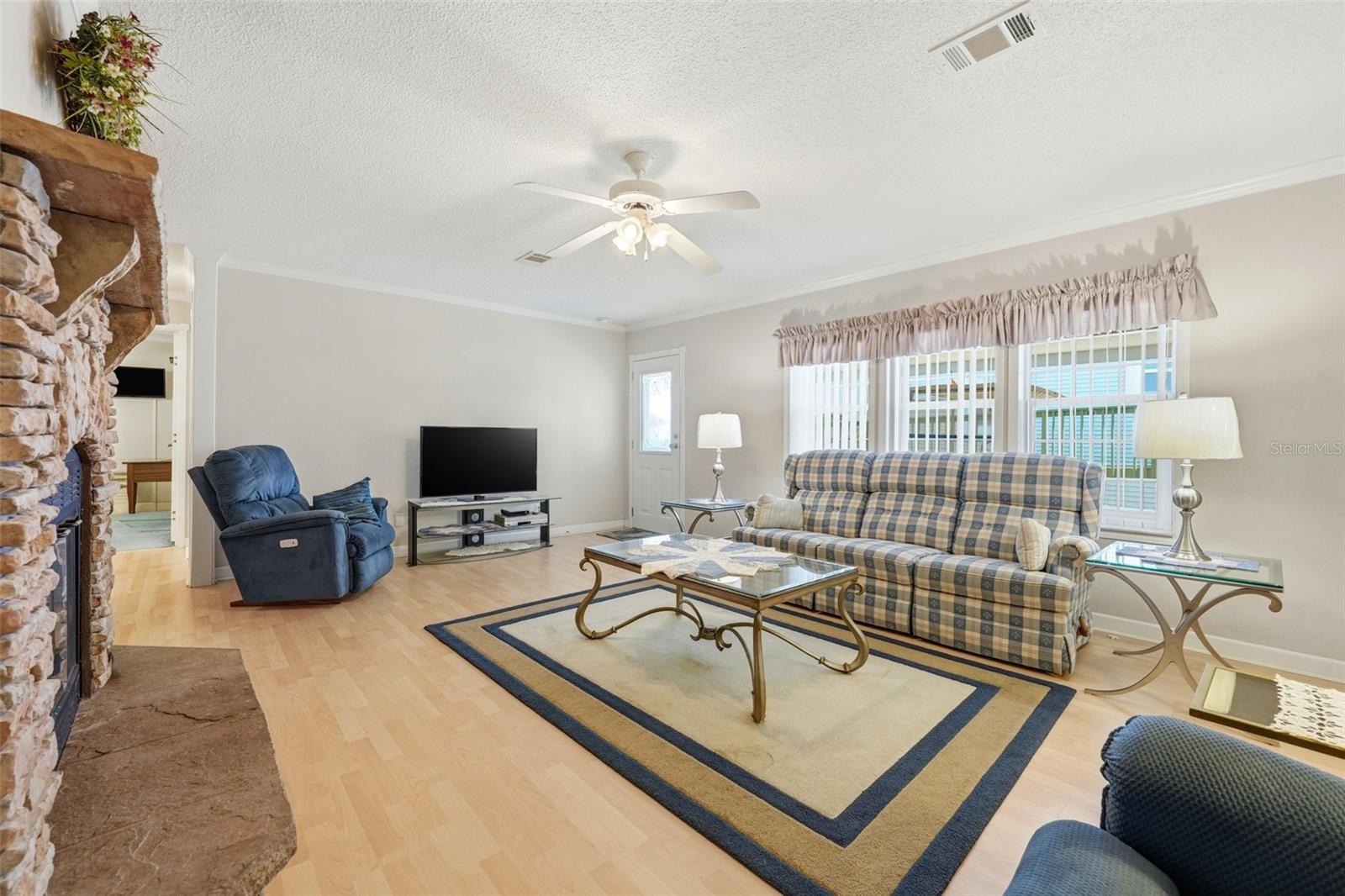 LAKE YALE ESTATES - Residential