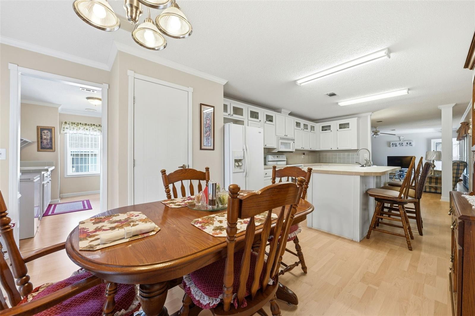 LAKE YALE ESTATES - Residential