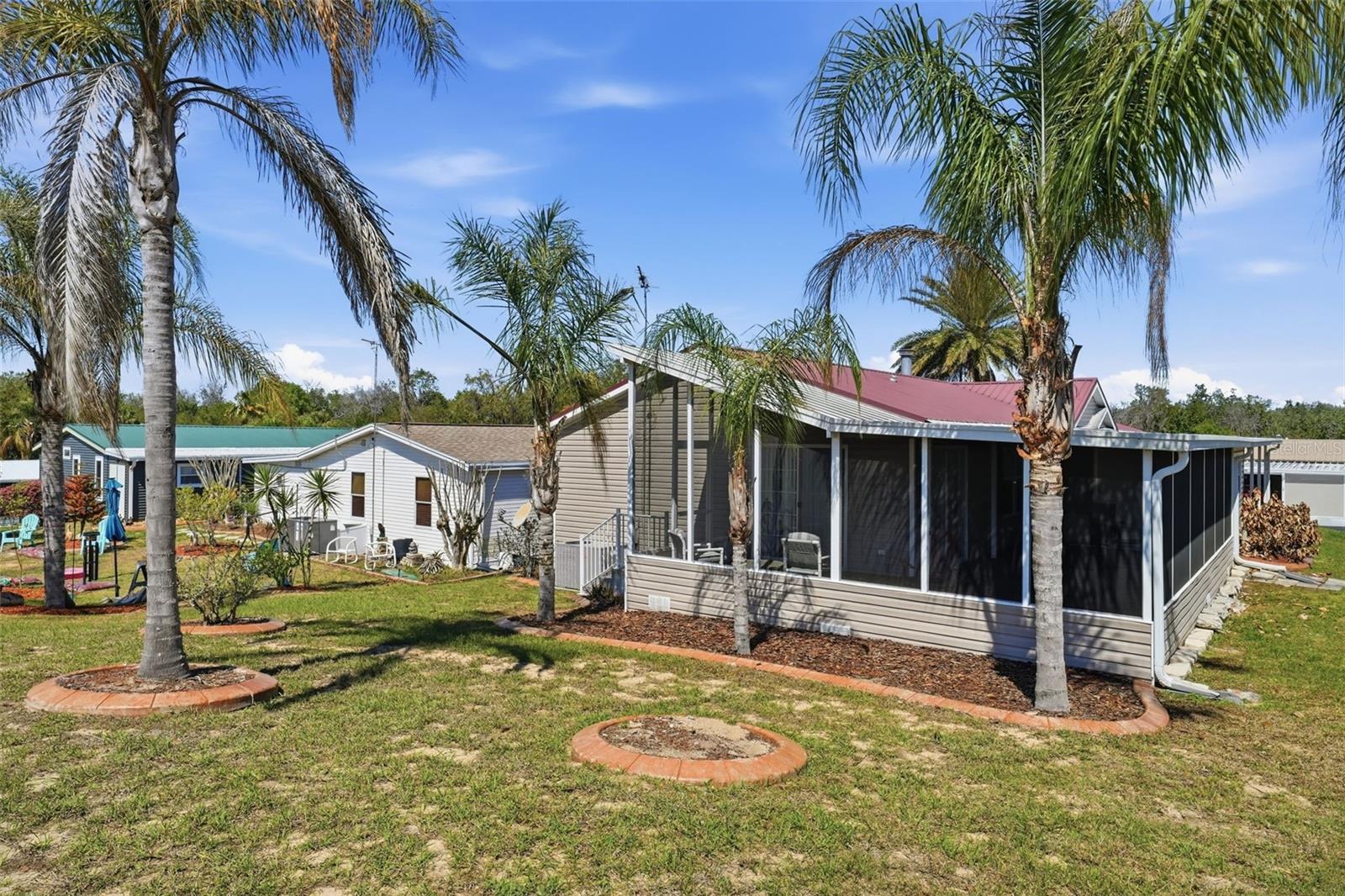 LAKE YALE ESTATES - Residential