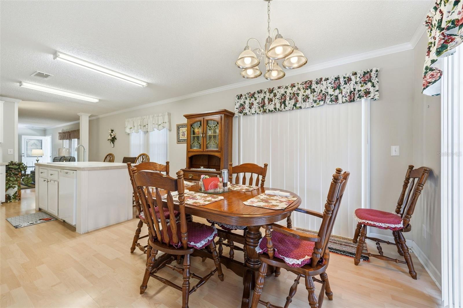 LAKE YALE ESTATES - Residential