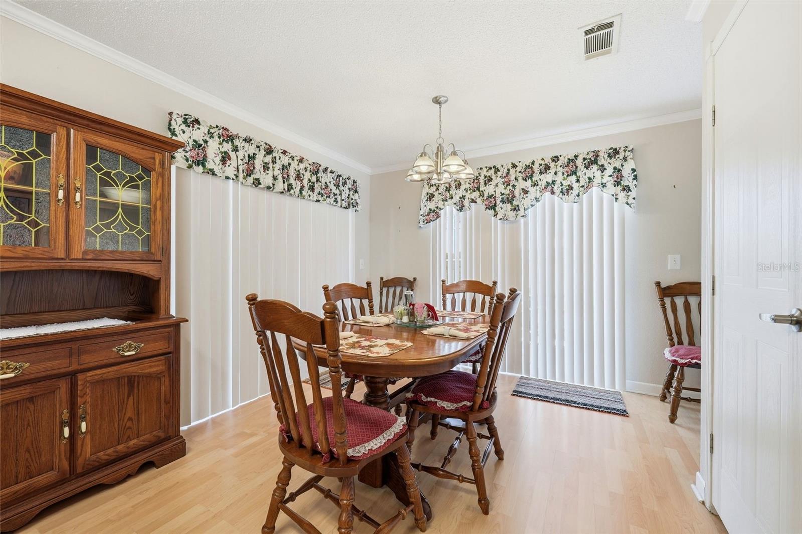 LAKE YALE ESTATES - Residential