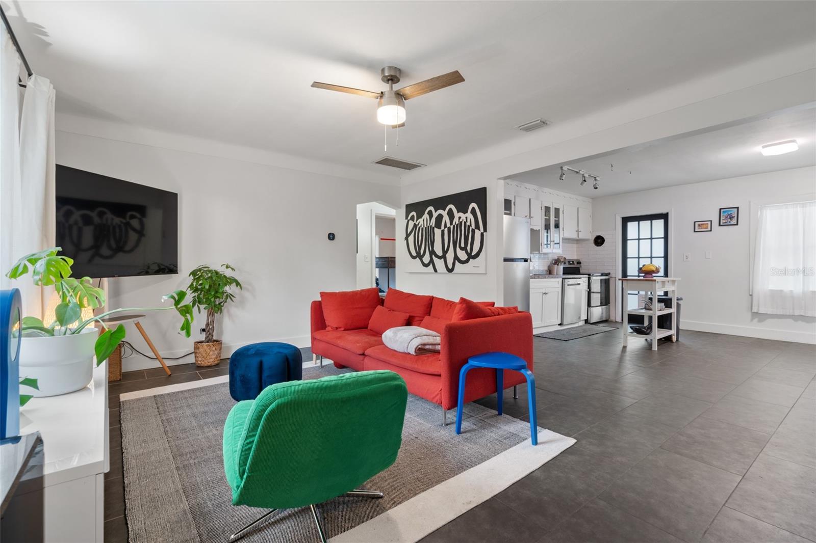 803 S EVERGREEN AVENUE