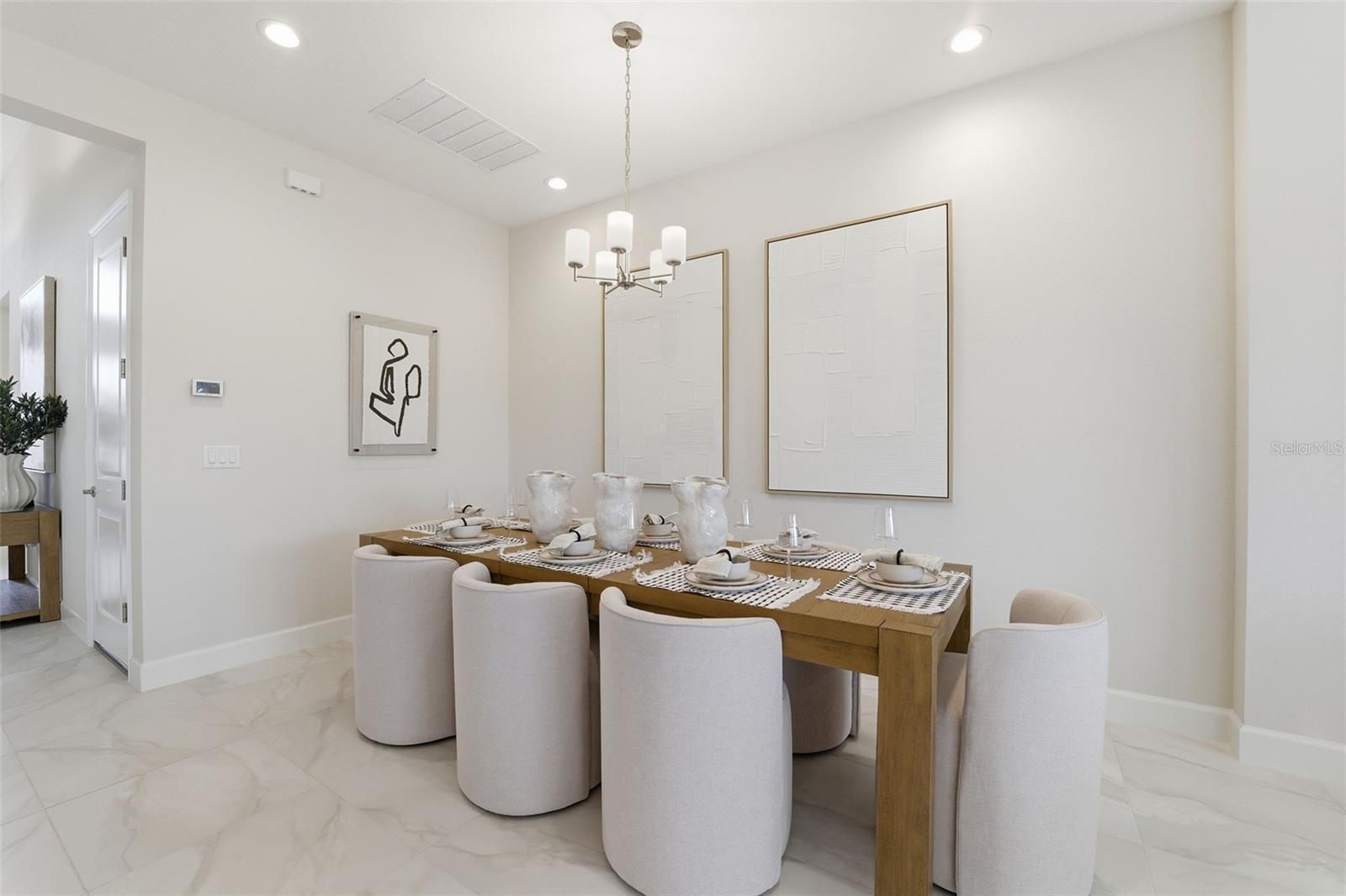 VALENCIA RIDGE - Residential