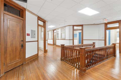 Tiny photo for 410 W Main Street, Leesburg, FL 34748 (MLS # G5056390)