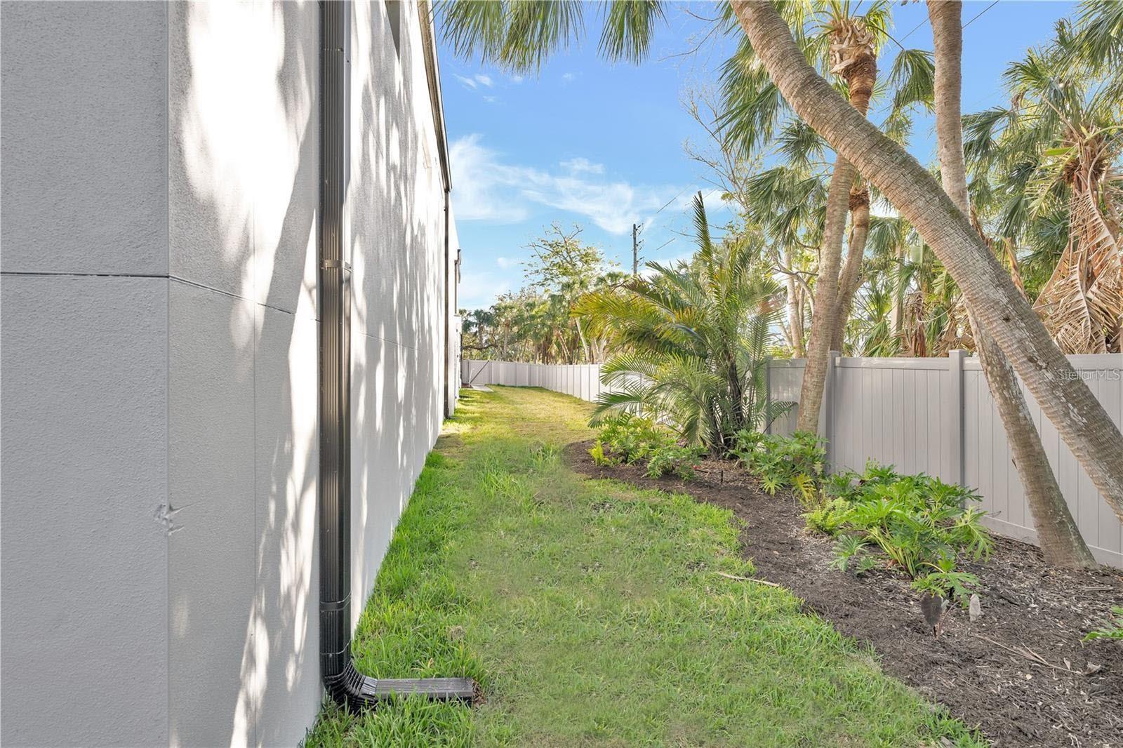 WATERSIDE-WOOD SIESTAS BAYSID - Residential