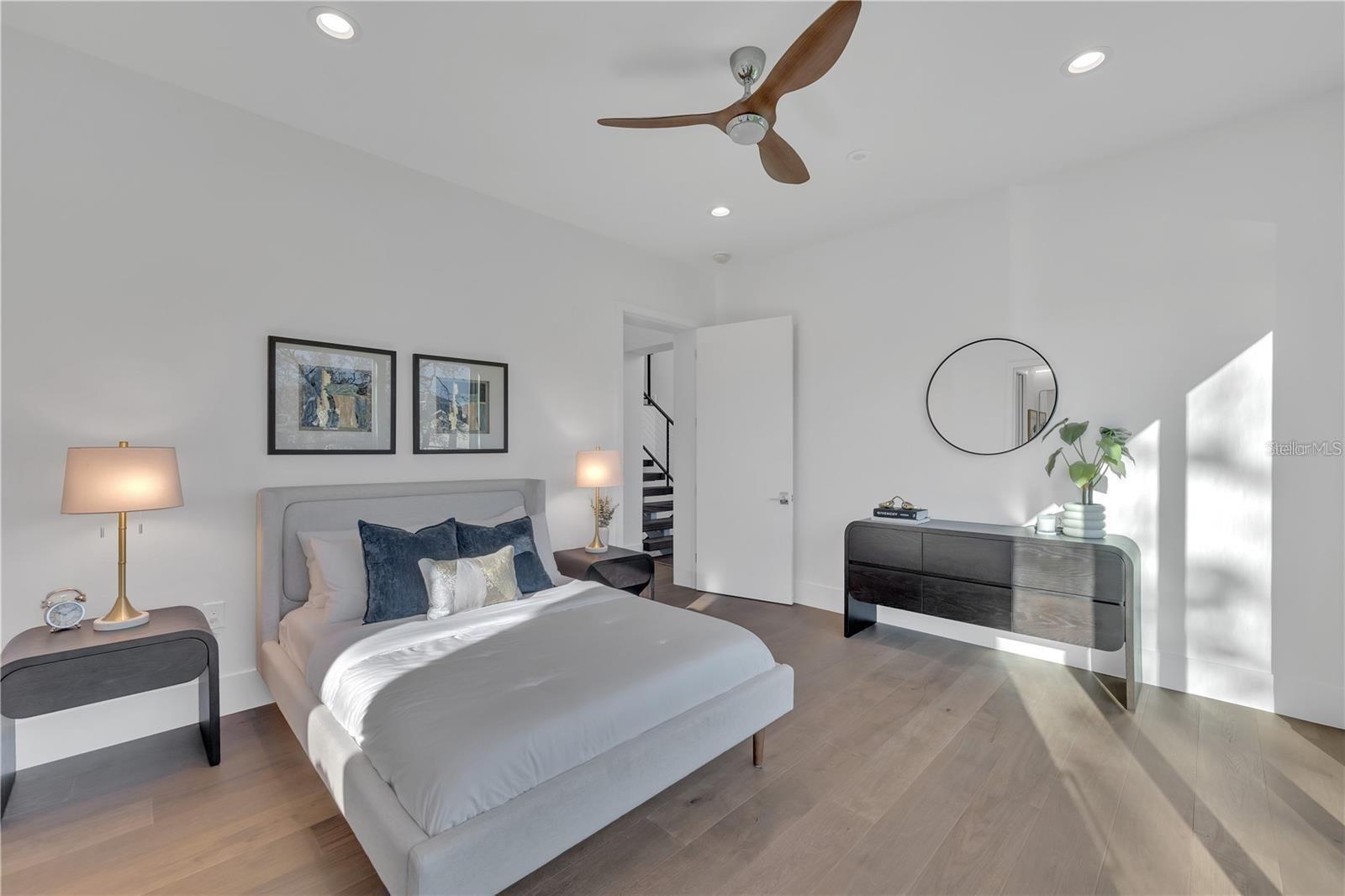 WATERSIDE-WOOD SIESTAS BAYSID - Residential