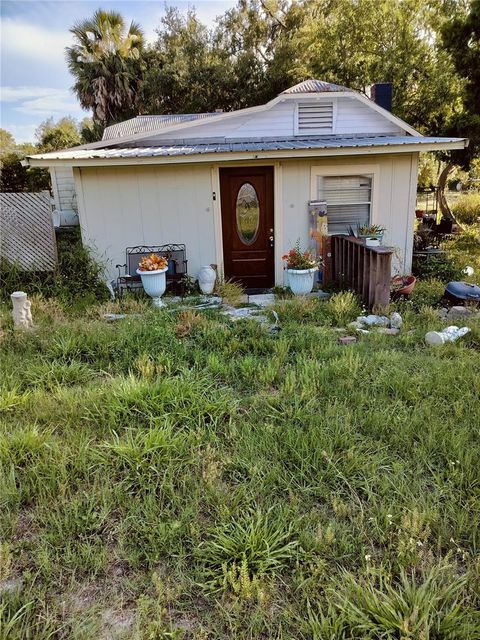 Photo of 2349 Montclair Road, Leesburg, FL 34748 (MLS # A4697681)
