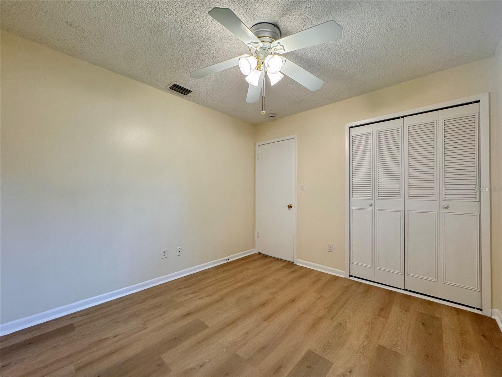 HOWELL ESTATES REP - Residential Lease