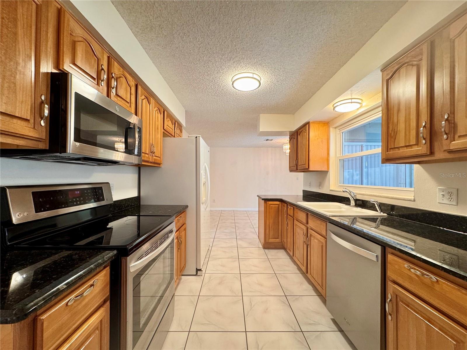 HOWELL ESTATES REP - Residential Lease