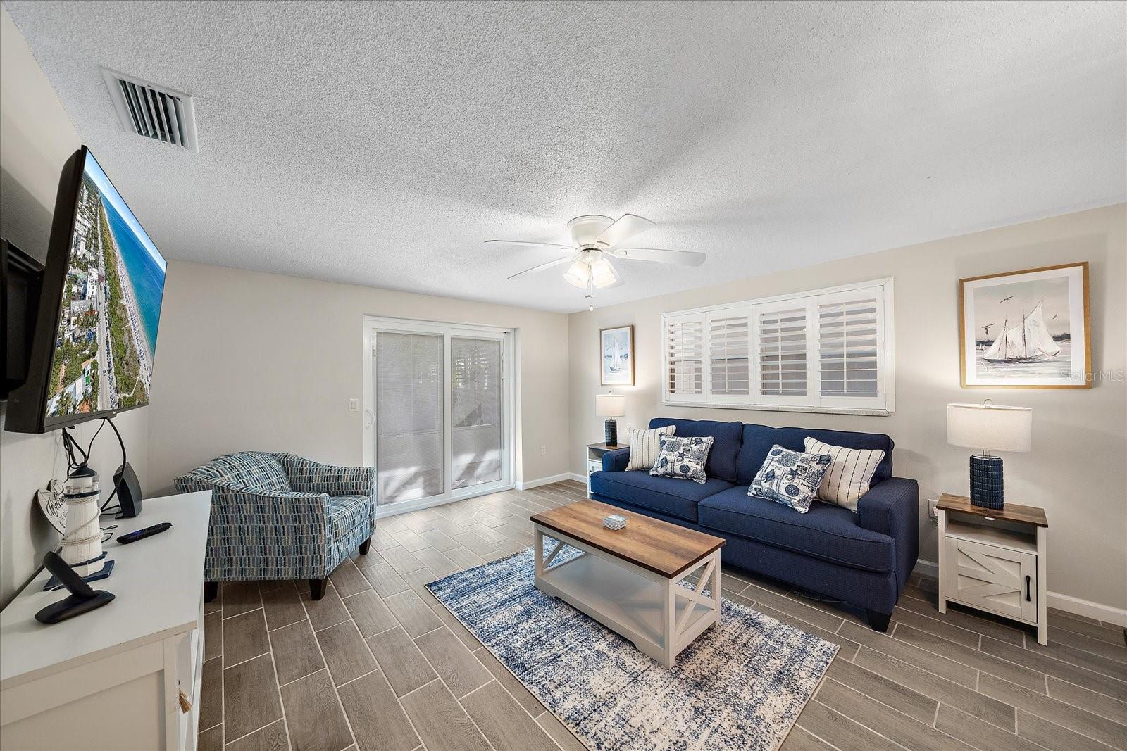 1123 CRESCENT STREET 1123/1125