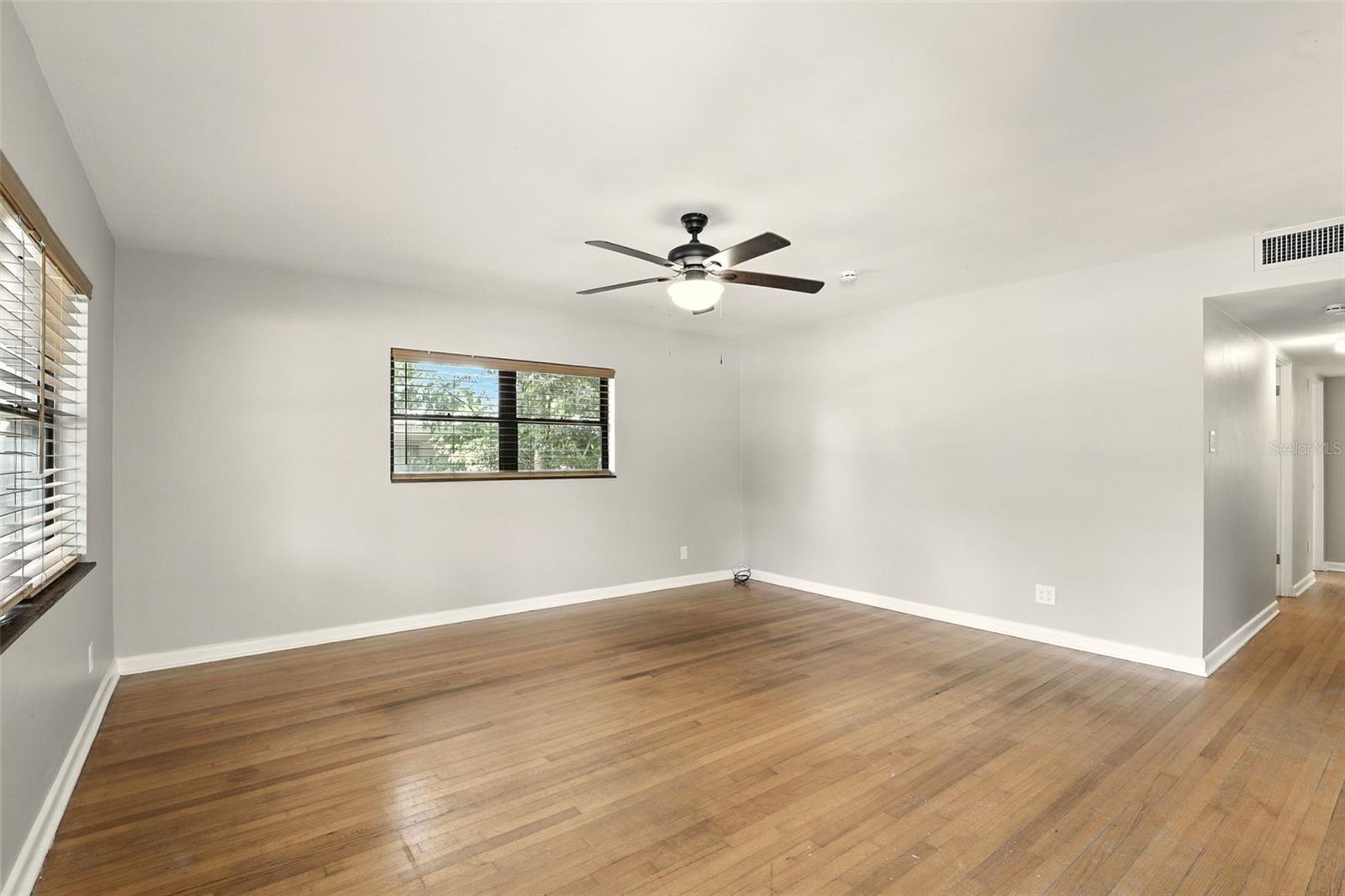 524 BYRON ROAD