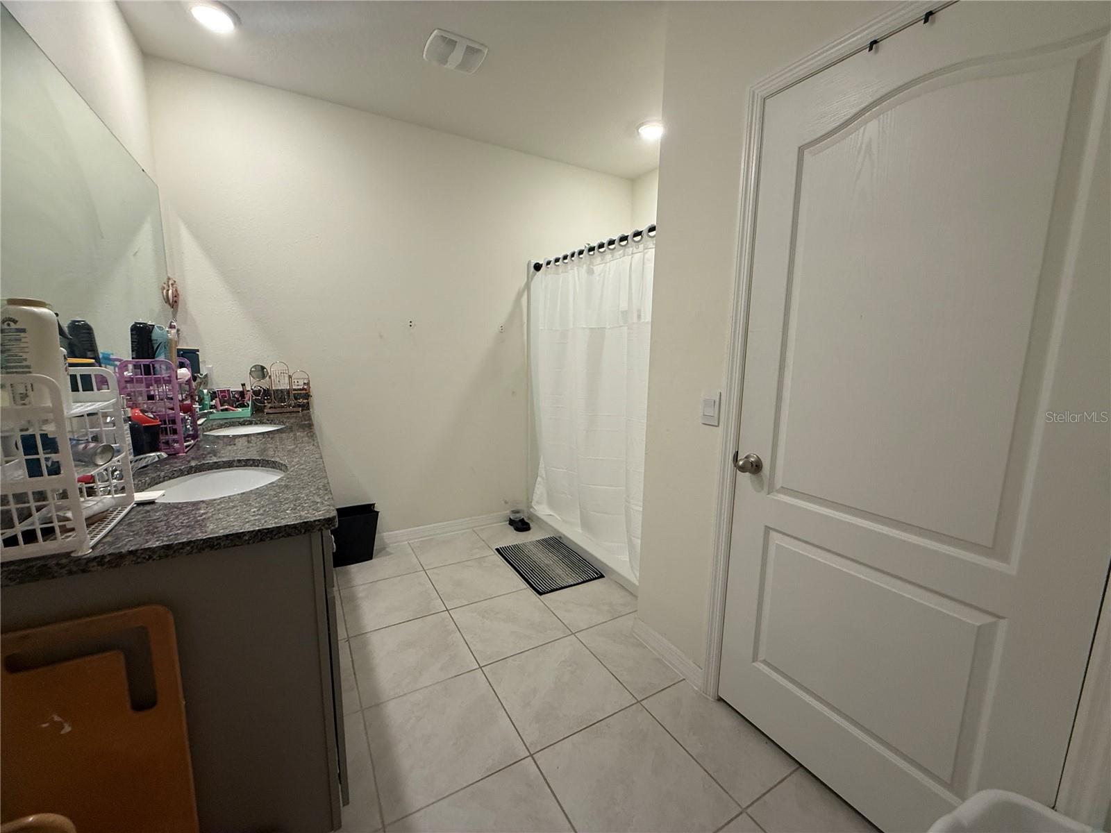 BRIDLE PATH - Residential