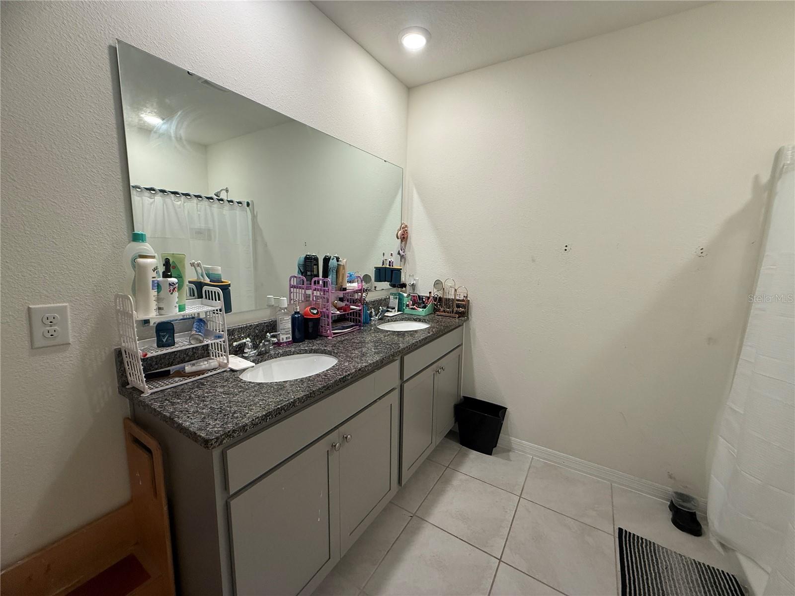 BRIDLE PATH - Residential