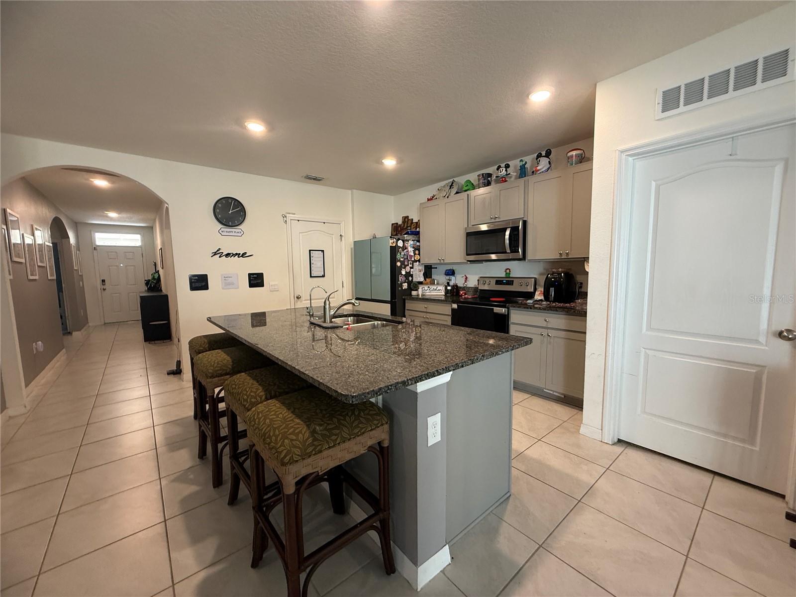 BRIDLE PATH - Residential